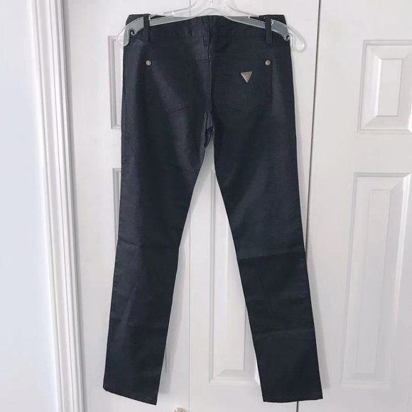 Guess NWT  Skinny Leg Low Rise - Picture 3 of 4